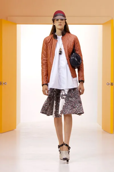 Look 8